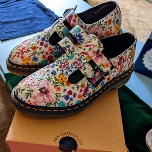 COPY - : dr martens wanderlustWanderlust